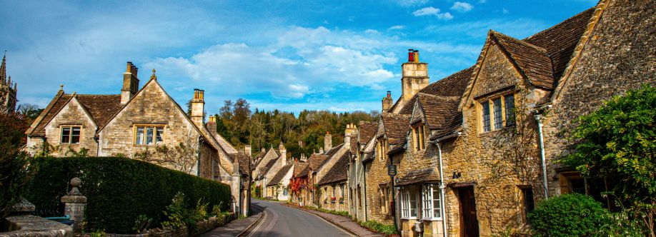 Holiday Cottage Cover Image