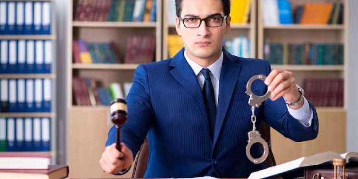 How to Choose the Right Criminal Defense Lawyer in Singapore